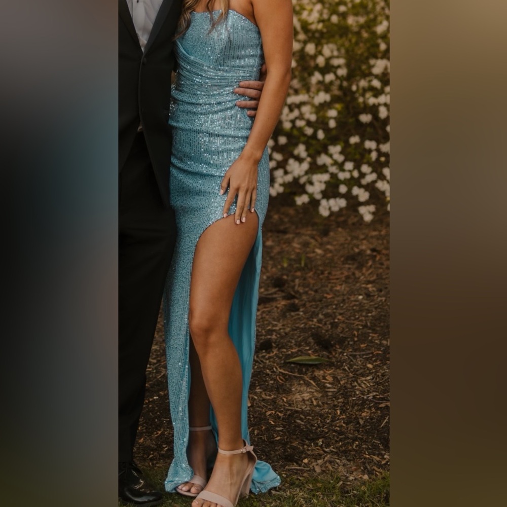 maxi dress, great for prom!